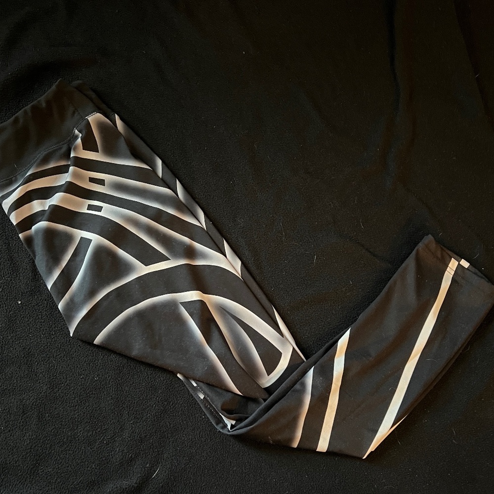 Leggings with design